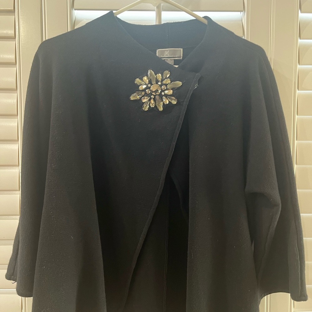 Elegant Black Cape with Brooch